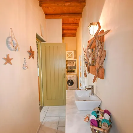 Holiday home White Pigeons Kionia